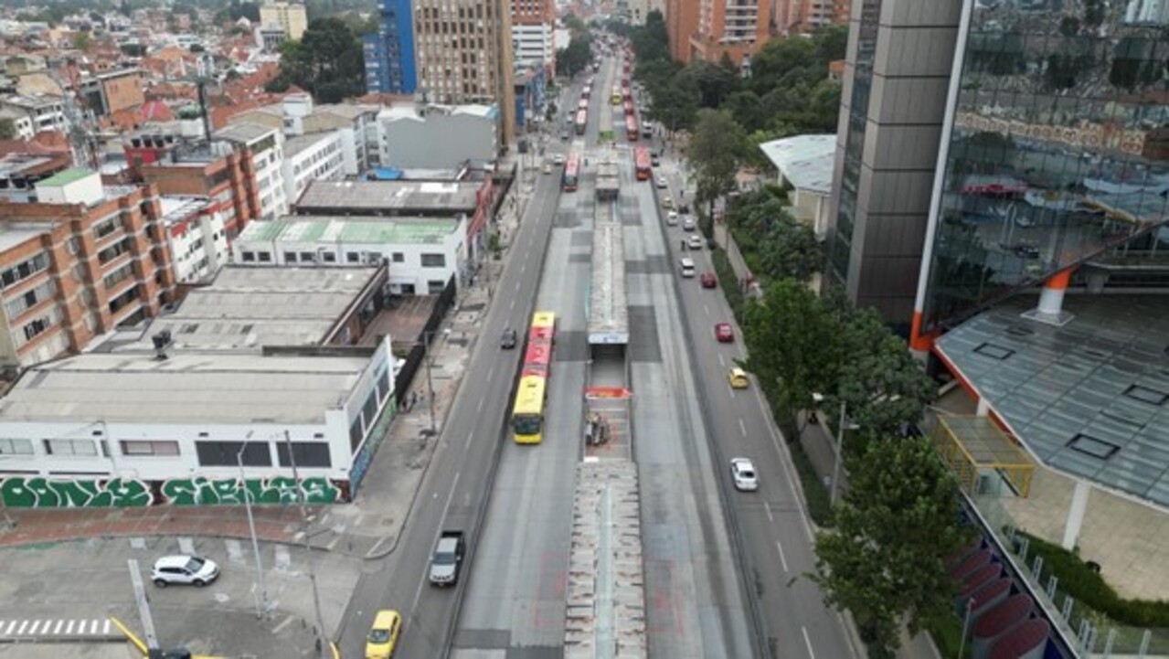 Foto aérea de la avenida Caracas con calle 26